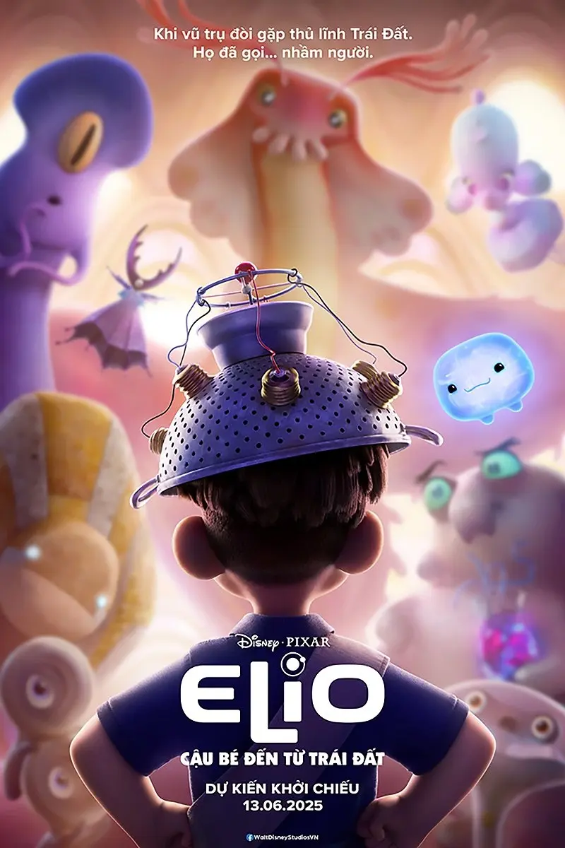 Xem phim Elio: Cậu Bé Đến Từ Trái Đất